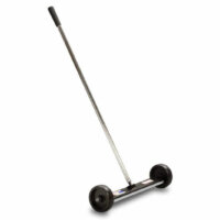 Perfect for driveways, job sites and warehouse floors, the super-strong Econo-Mag broom is capable of holding a 50-lb steel plate!